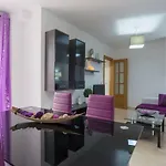 Violeta Centro Parking Privado * מאלגה