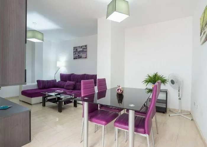 Violeta Centro Parking Privado * 말라가